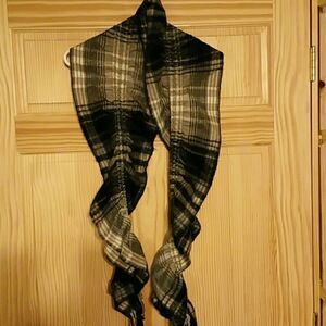 Maurices scarf  